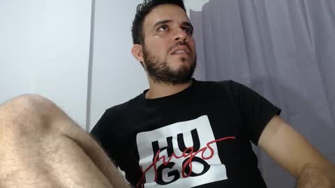 Snapshot of andres_blanco_ chatting on 10.22.25 i am Andres online show from 10.22.25