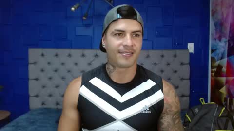 insta andres clark  online show from 02.11.25