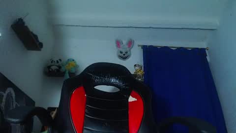 Snapshot of andres_cond chatting on 04.11.26 Andrs o online show from 04.11.26