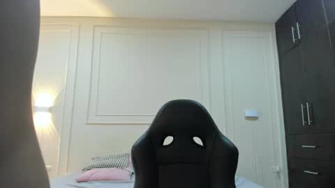 andres_stud online show from 06.13.26