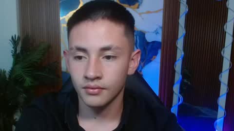 Snapshot of andres_tay chatting on 05.10.26 andres_tay online show from 05.10.26