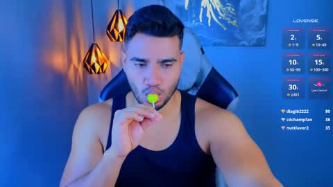 Snapshot of andresfiit chatting on 04.26.26 Andres online show from 04.26.26