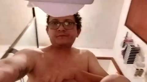 Snapshot of andresfloga chatting on 07.05.26 andresfloga online show from 07.05.26