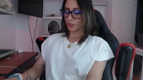 Isa  --------- online show from 11.12.25