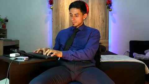 Andrew online show from 12.16.25