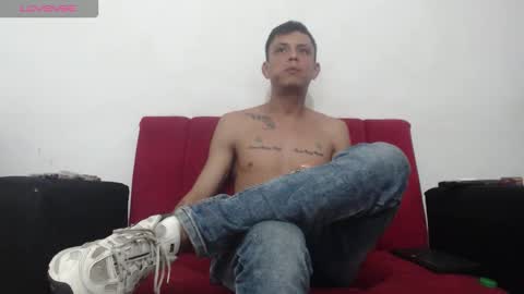 Snapshot of andrewcooper1 chatting on 01.11.26 andrew online show from 01.11.26