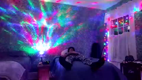 Snapshot of andrewgennie chatting on 12.08.24 andrewgennie online show from 12.08.24