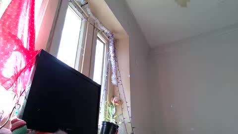 Snapshot of andrewgennie chatting on 10.30.25 andrewgennie online show from 10.30.25