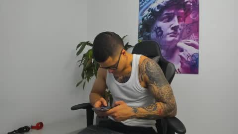 Snapshot of andrewmaterazzi chatting on 02.23.25 andrewmaterazzi online show from 02.23.25