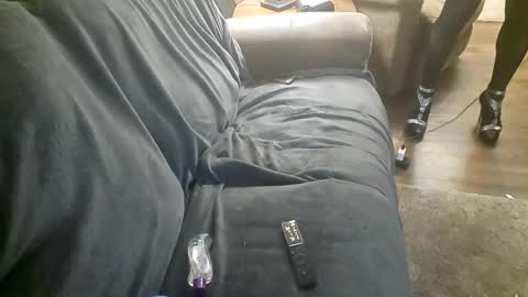 andrewo4277 online show from 02.17.25