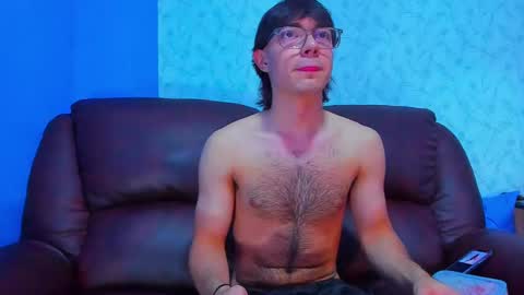 Snapshot of andreww_whitee chatting on 02.19.25 AndreW White online show from 02.19.25