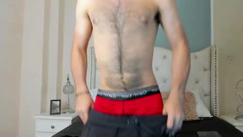 Snapshot of andreww_whitee chatting on 02.20.25 AndreW White online show from 02.20.25