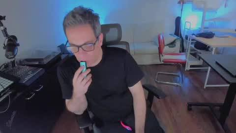 Andrew online show from 10.06.25