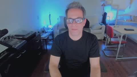 Andrew online show from 12.21.25