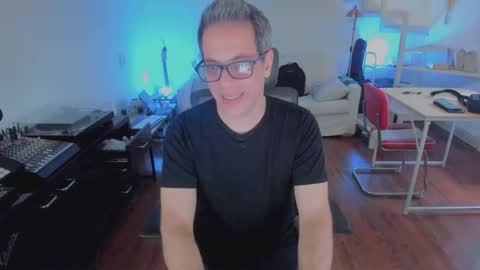 Andrew online show from 12.22.25