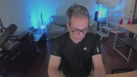 Snapshot of andy0pandi chatting on 04.04.26 Andrew online show from 04.04.26
