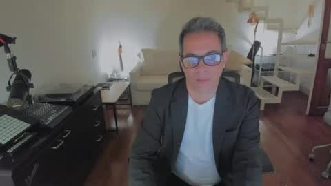 Snapshot of andy0pandi chatting on 06.06.26 Andrew online show from 06.06.26