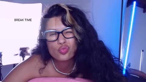 Snapshot of andy__nova chatting on 02.28.26 andy online show from 02.28.26