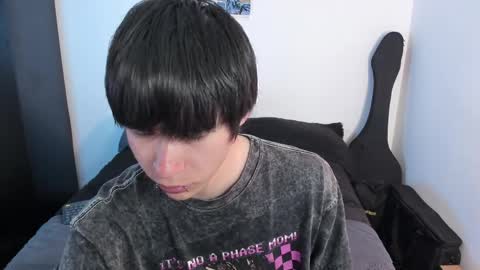 Snapshot of andy_bankai chatting on 04.06.26 twx Andy twink3 online show from 04.06.26