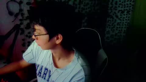 Snapshot of andy_gray01 chatting on 01.07.26 Andy Gray online show from 01.07.26