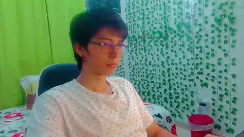 Snapshot of andy_gray01 chatting on 02.05.26 Andy Gray online show from 02.05.26