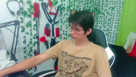 Snapshot of andy_gray01 chatting on 02.08.26 Andy Gray online show from 02.08.26