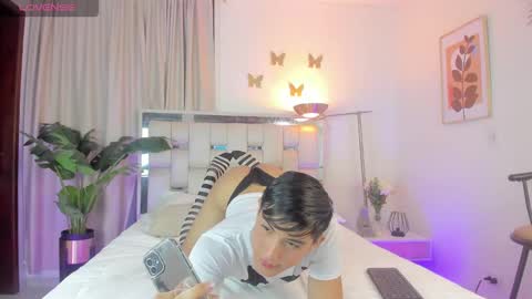 Snapshot of andy_millerr chatting on 12.05.24 andy miller online show from 12.05.24