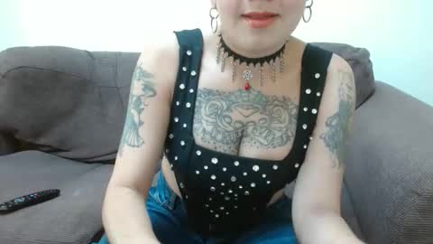 Snapshot of andy_rock_ chatting on 10.09.25 andy online show from 10.09.25