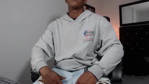 Snapshot of andy_smith333 chatting on 03.09.25 andy_smith333 online show from 03.09.25