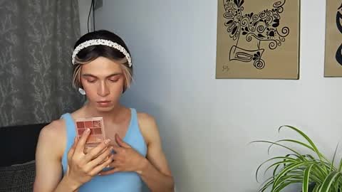 Andy van der Rose online show from 10.21.25