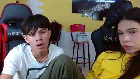 Snapshot of andyanddant chatting on 02.28.25 andyanddant online show from 02.28.25