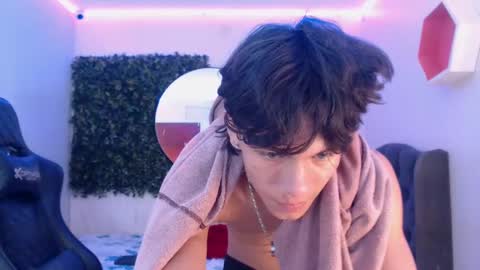 Snapshot of andyanddant chatting on 03.12.25 andyanddant online show from 03.12.25