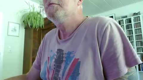 andyb1803 online show from 04.28.26