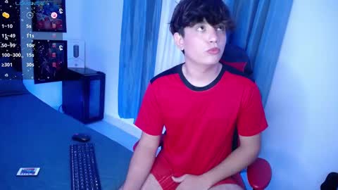 Snapshot of andyboy_19 chatting on 12.18.24 andy online show from 12.18.24