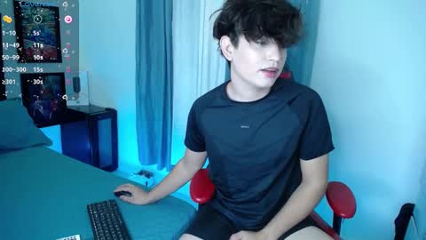 Snapshot of andyboy_19 chatting on 01.07.25 andy online show from 01.07.25