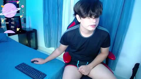 Snapshot of andyboy_19 chatting on 02.04.25 andy online show from 02.04.25