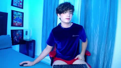 Snapshot of andyboy_19 chatting on 02.08.25 andy online show from 02.08.25