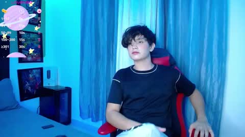 Snapshot of andyboy_19 chatting on 02.21.25 andy online show from 02.21.25