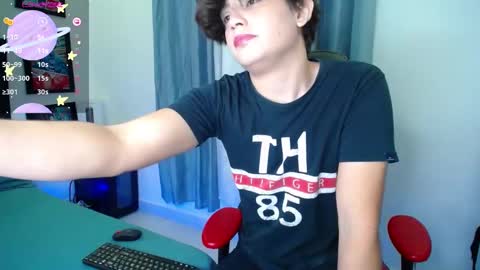Snapshot of andyboy_19 chatting on 02.24.25 andy online show from 02.24.25