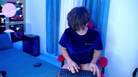 Snapshot of andyboy_19 chatting on 03.04.25 andy online show from 03.04.25