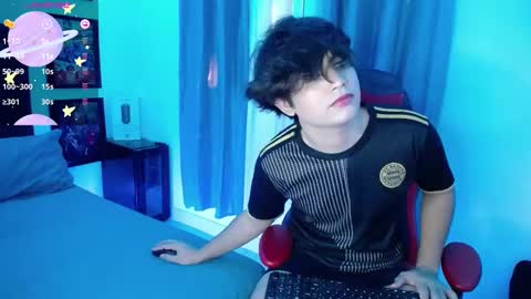 Snapshot of andyboy_19 chatting on 03.12.25 andy online show from 03.12.25