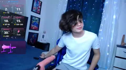 Snapshot of andyboy_19 chatting on 02.11.26 andy online show from 02.11.26