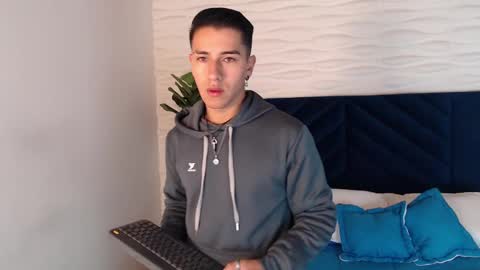 Snapshot of andyjoy_ chatting on 12.27.24 Andy Joy online show from 12.27.24