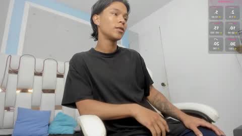 Snapshot of andykings_1 chatting on 12.17.25 Andy Kings online show from 12.17.25