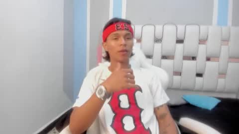 Snapshot of andykings_1 chatting on 01.12.26 Andy Kings online show from 01.12.26