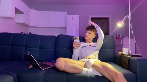 Snapshot of andytwinkkk chatting on 06.12.26 AndyTwinkkk online show from 06.12.26