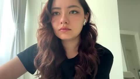Snapshot of anebsen chatting on 08.01.26 Yuna online show from 08.01.26