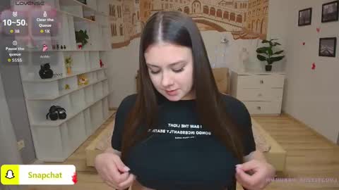Snapshot of anettamilder chatting on 04.30.26 Aneta online show from 04.30.26