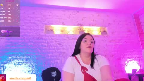 Snapshot of anette_cooper chatting on 02.19.25 anette_cooper online show from 02.19.25