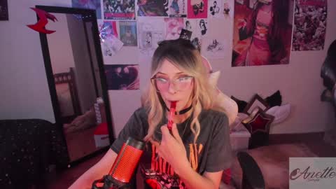 Snapshot of anette_sf chatting on 12.27.24 Anette Scorpio online show from 12.27.24